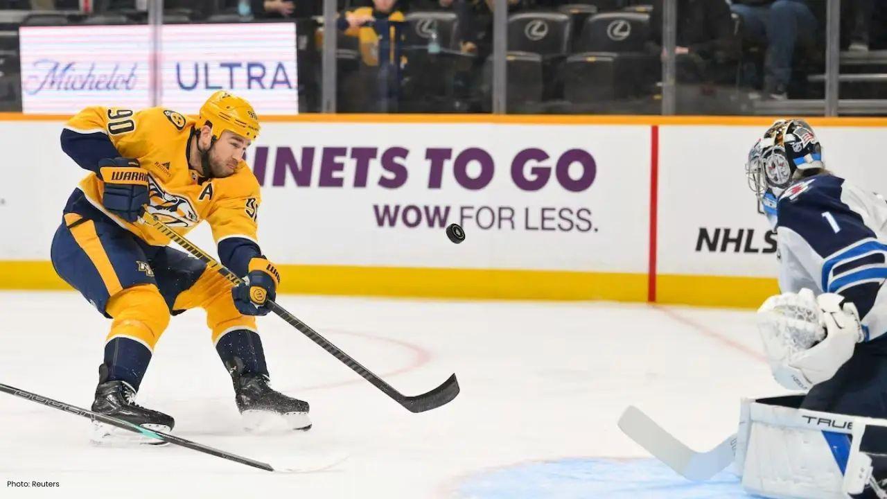 Maple Leafs’ Goalie Woll Injured, Hildeby Steps in Against Hurricanes