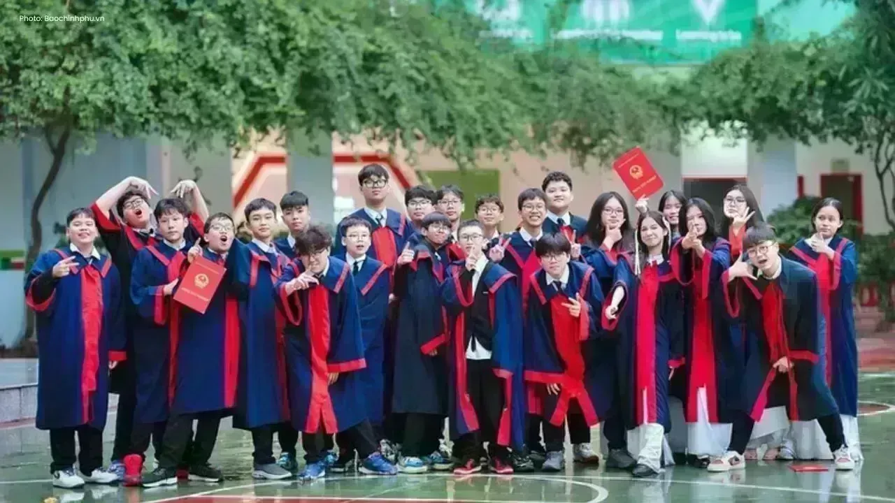 Vietnam Proposes New Rules for National Scholarship Fund