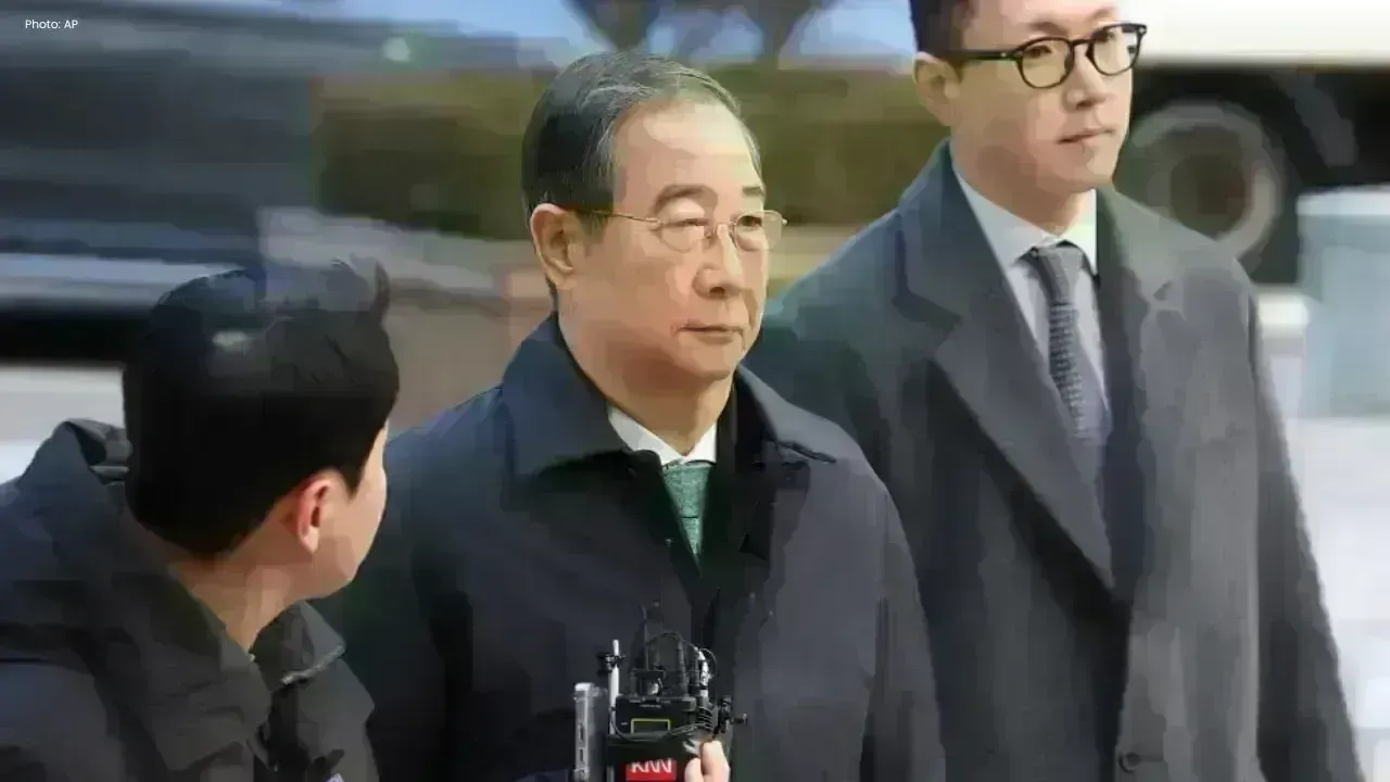 South Korea Lowers Former PM’s Sentence in Coup Scandal