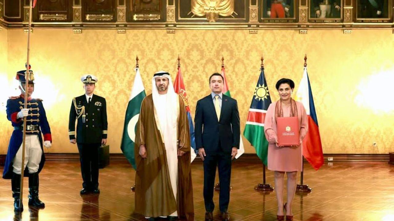 UAE Ambassador Presents Credentials to Ecuador President