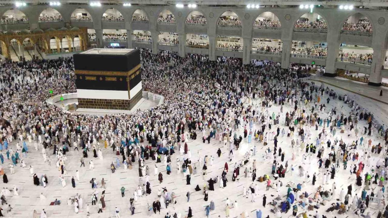 Saudi Arabia Resumes Umrah Visas After Successful Hajj 2025