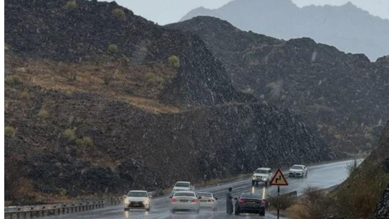 Heavy Rainfall Hits A’Dhahirah Wilayats, Valleys Overflow