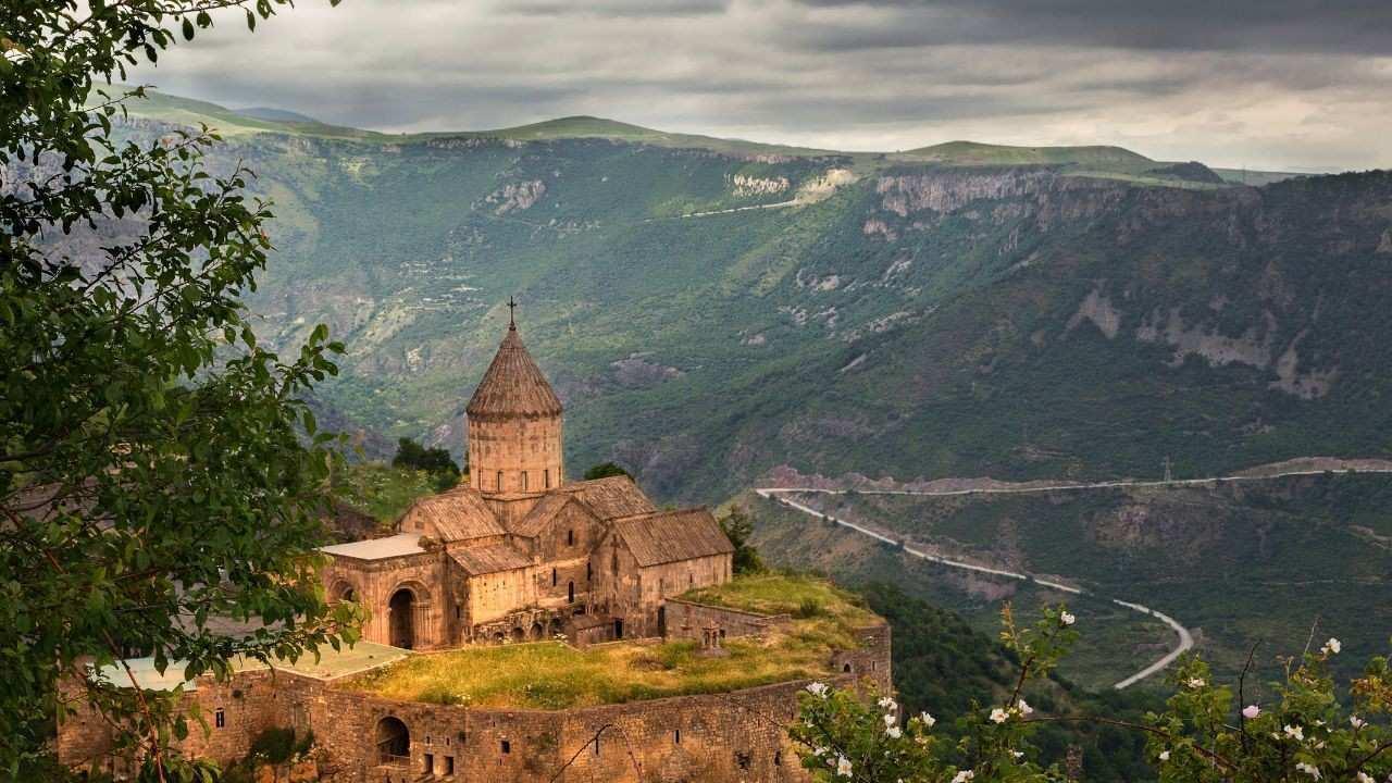Armenia Offers Visa-Free Entry to GCC Nationals & Expats