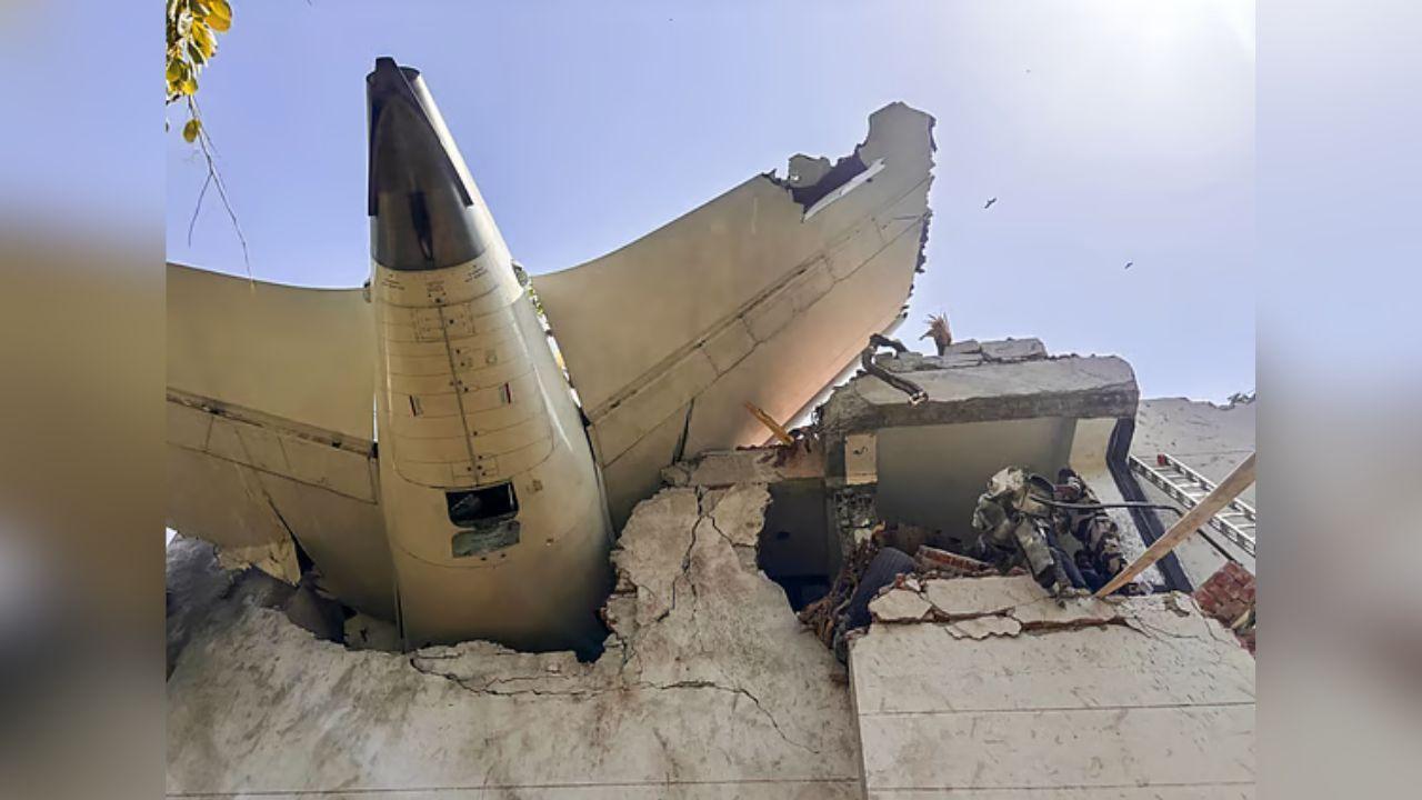 Air India AI171 Crash: Fuel Cutoff Mystery Deepens