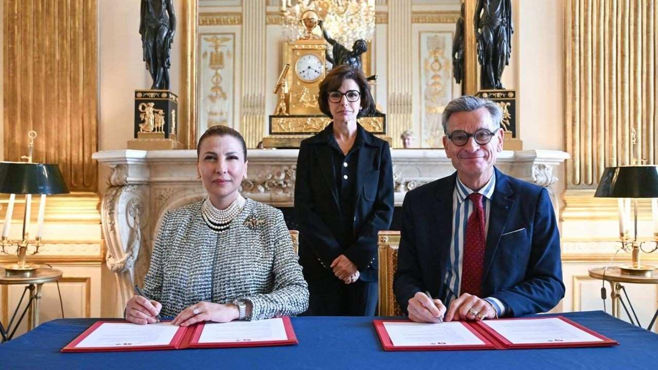 UAE’s ADMAF and France Sign Cultural MoU to Boost Arts & Crafts UAE’s ADMAF and France Sign Cultural MoU to Boost Arts & Crafts
