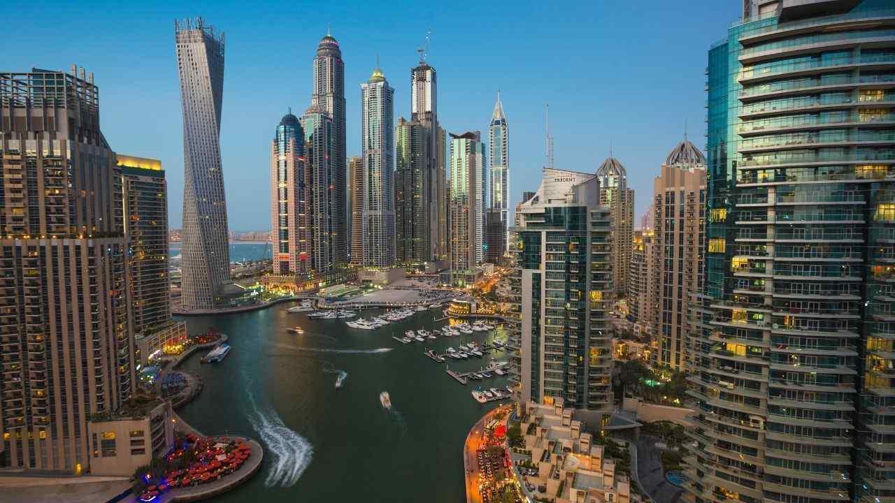 Rain, Fog, and Cooler Temperatures Refresh UAE This Weekend