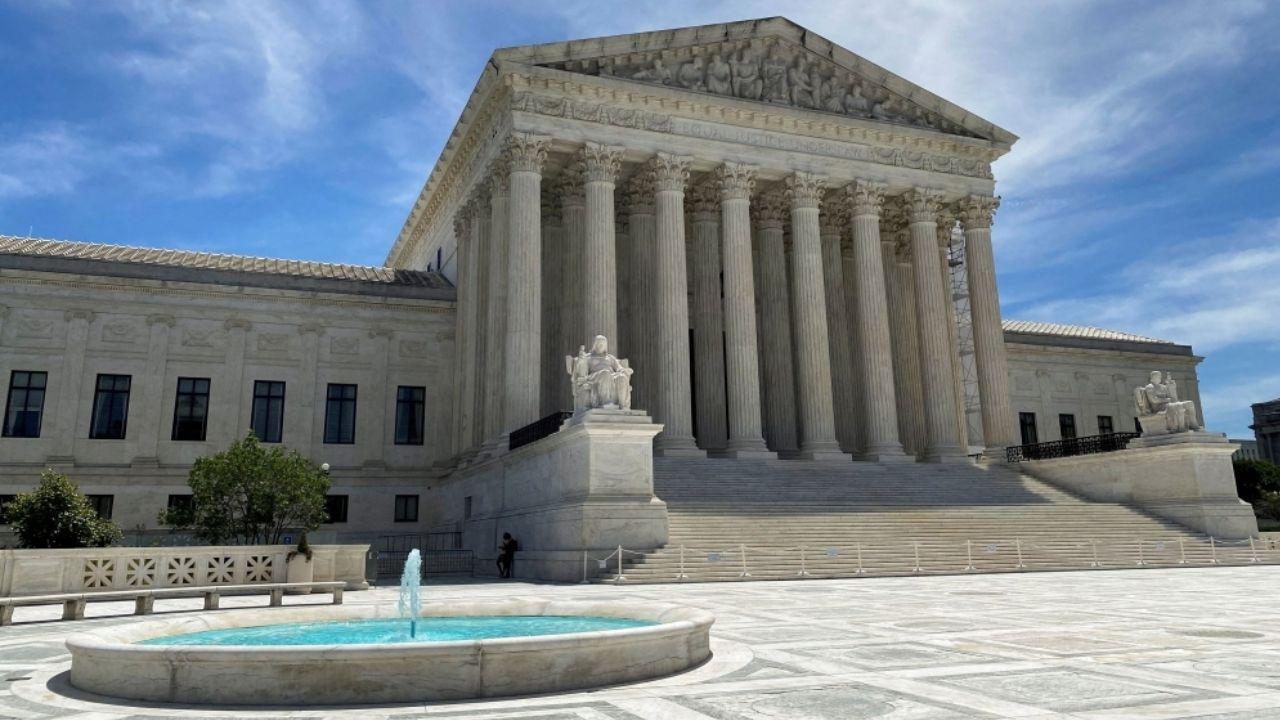 Supreme Court to Review Race-Based Voting Maps Under Law