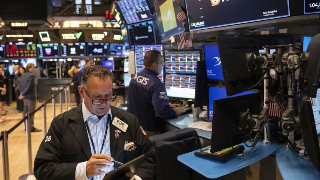 Trump Fires US Jobs Data Chief After Weak July Employment Report