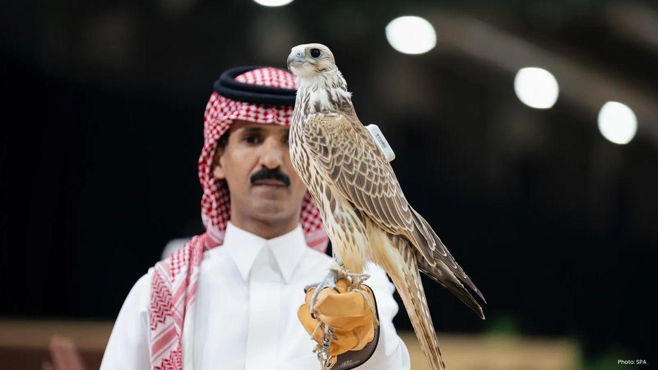 First Auction of International Falcon Breeders Event in Saudi Arabia