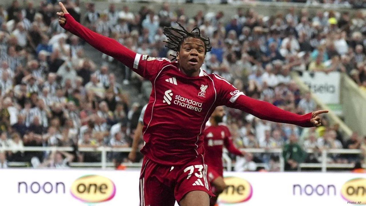 Liverpool Beat Newcastle 3-2 With Late Goal By Teen Player
