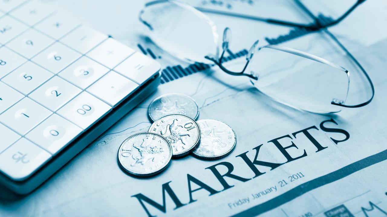 The Pulse of Markets: Insights into Buying, Selling, and Investing