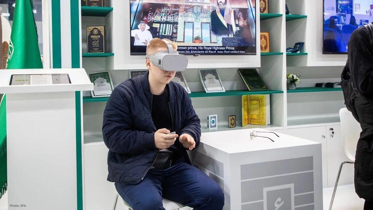 Saudi Shows Virtual Tour Of Prophet Mosque & New Religious Apps