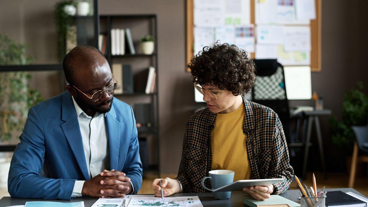 Understanding the Business Market: Key Drivers, Risks, and Opportunities