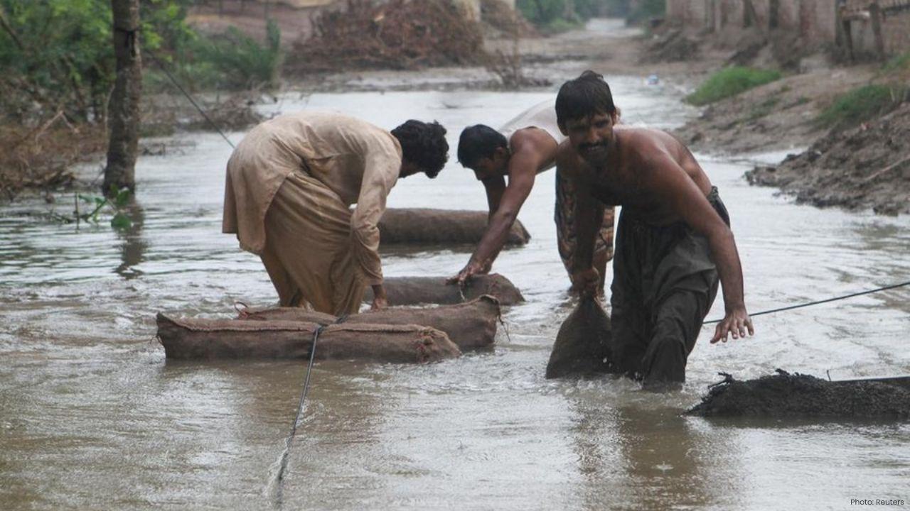 Rescue Boat Capsizes in Pakistan Floods, 9 Dead in Multan