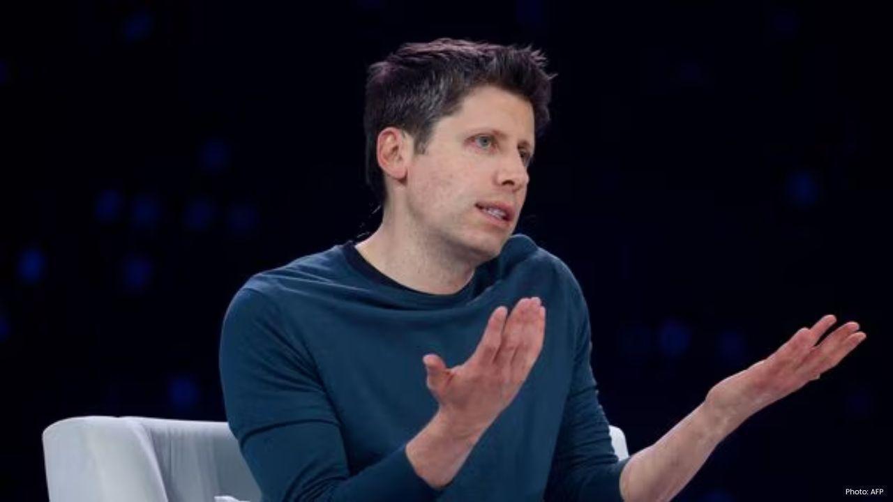 Sam Altman Praises Apple’s Slim iPhone Air With A19 Pro Chip