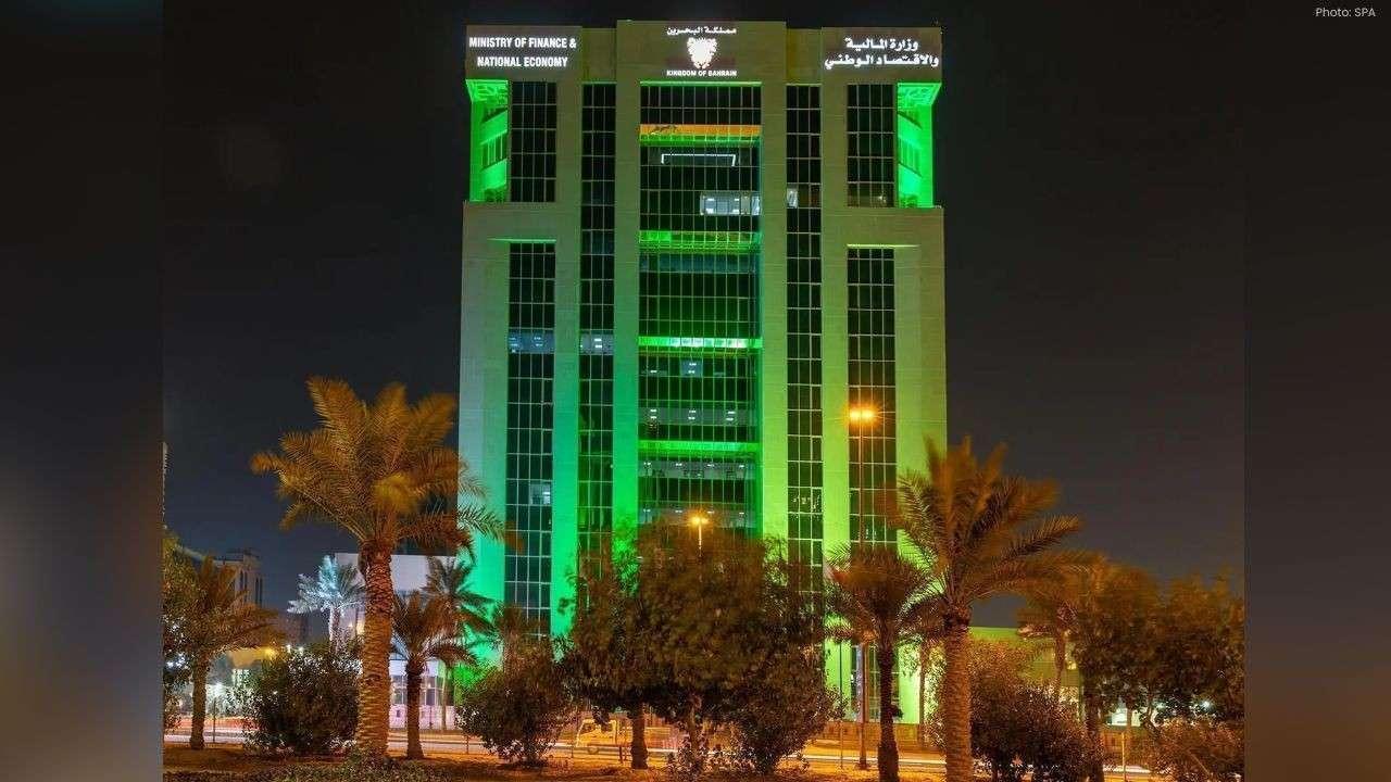 Bahrain Celebrates 95th Saudi National Day With Green Decorations