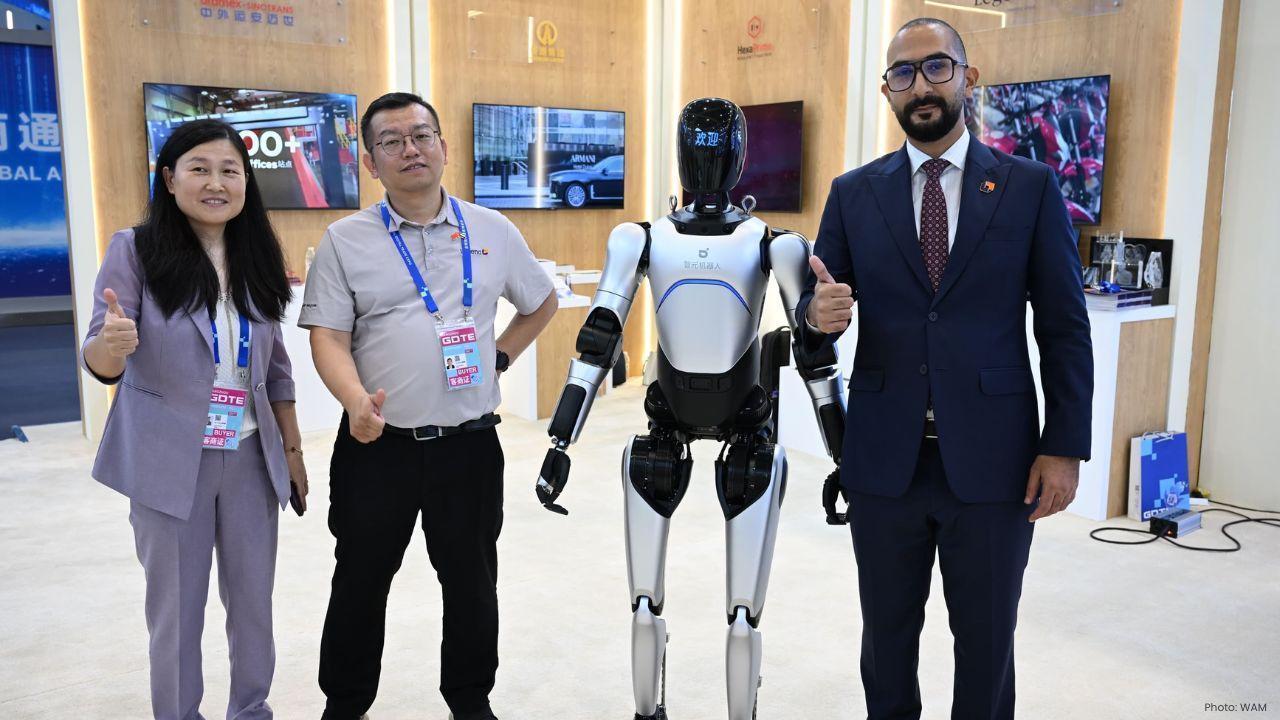 UAE Pavilion Showcases Versatile Robot At China Tech Expo