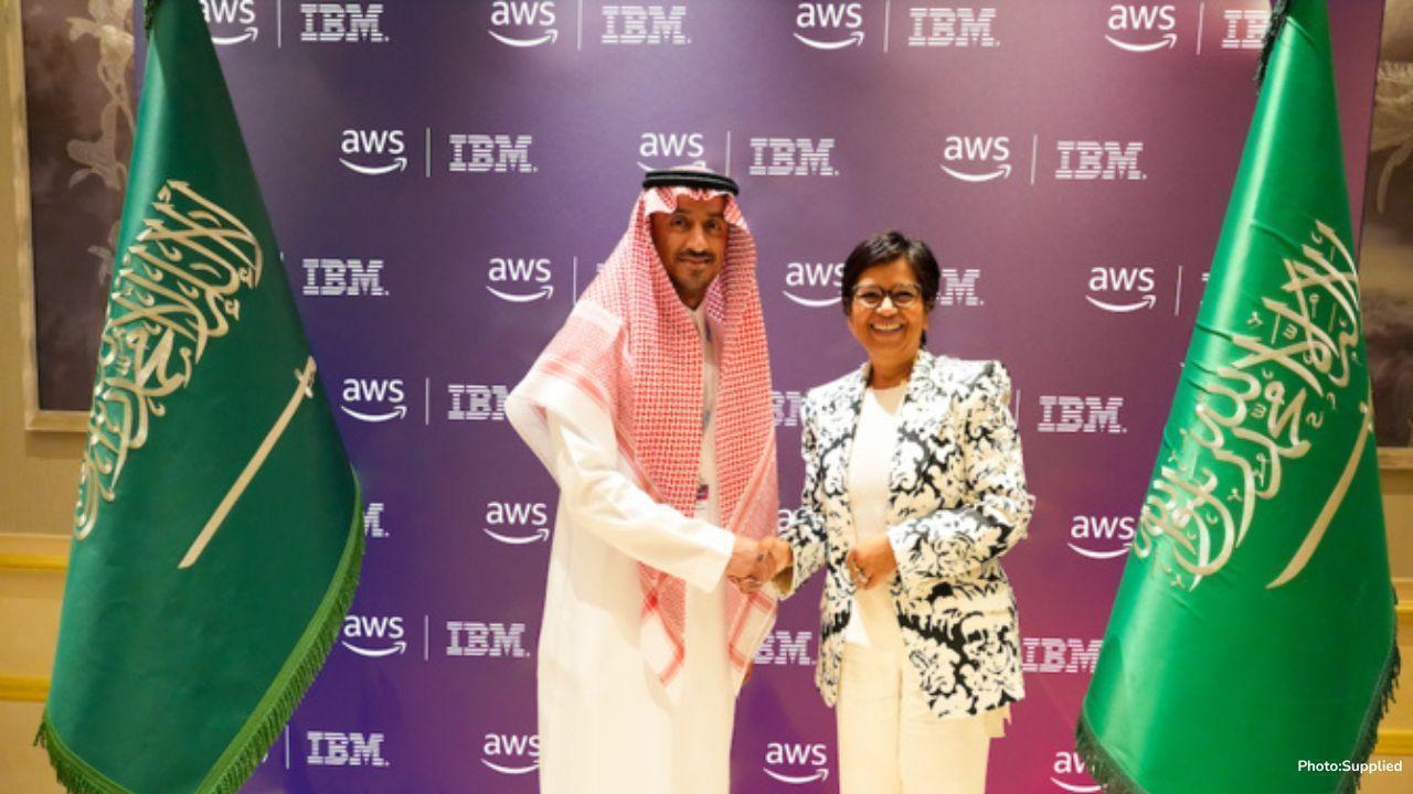 AWS and IBM Partner to Launch Riyadh Innovation Hub, Boost Cloud and AI in Saudi Arabia