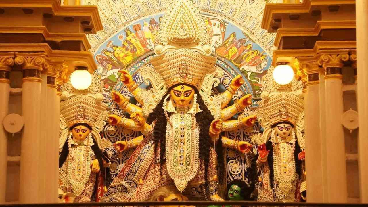 Why Dussehra Marks the End of Navratri and the Beginning of Festivities