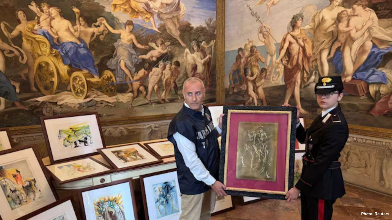Italian Police Raid Dali Exhibition, Seize Suspected Fake Artworks