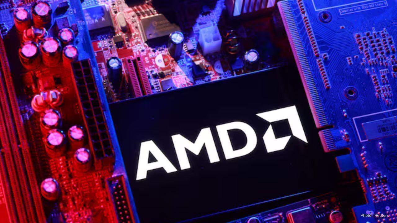 AMD Signs Major AI Chip Deal with OpenAI, Offering Option to Take 10% Stake