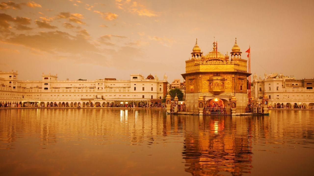 Explore the Golden Temple Amritsar: A Pilgrimage to Sikhism’s Beloved Shrine