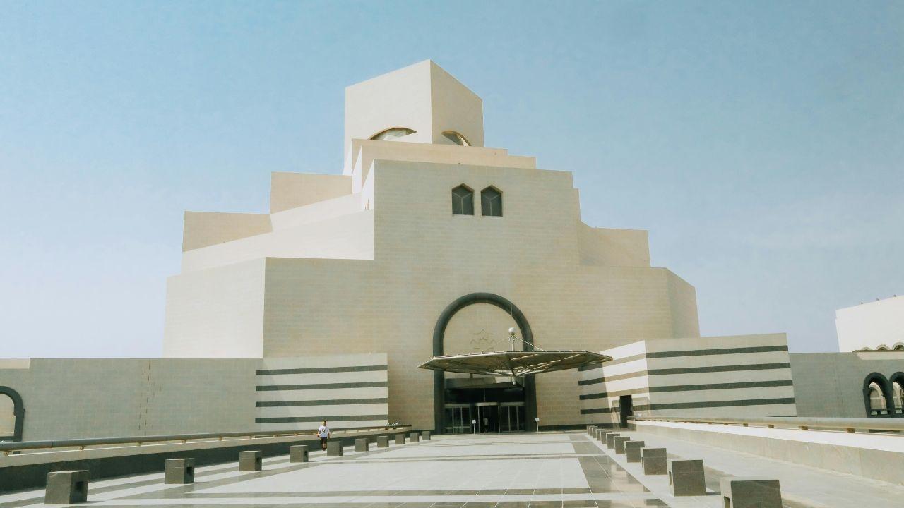 Discover the Museum of Islamic Art in Qatar: Rich Heritage and Collections