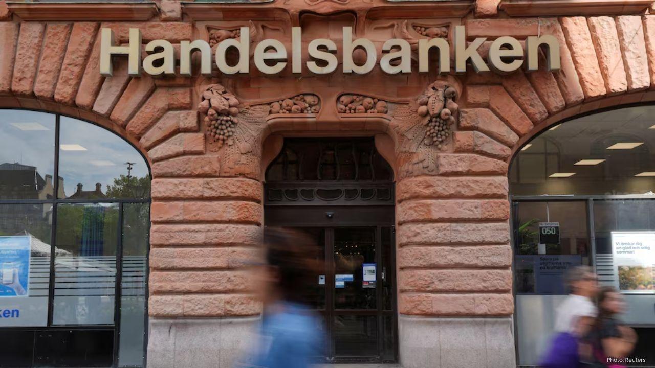 Handelsbanken Surprises with Q3 Profit Drop Less Severe Than Anticipated