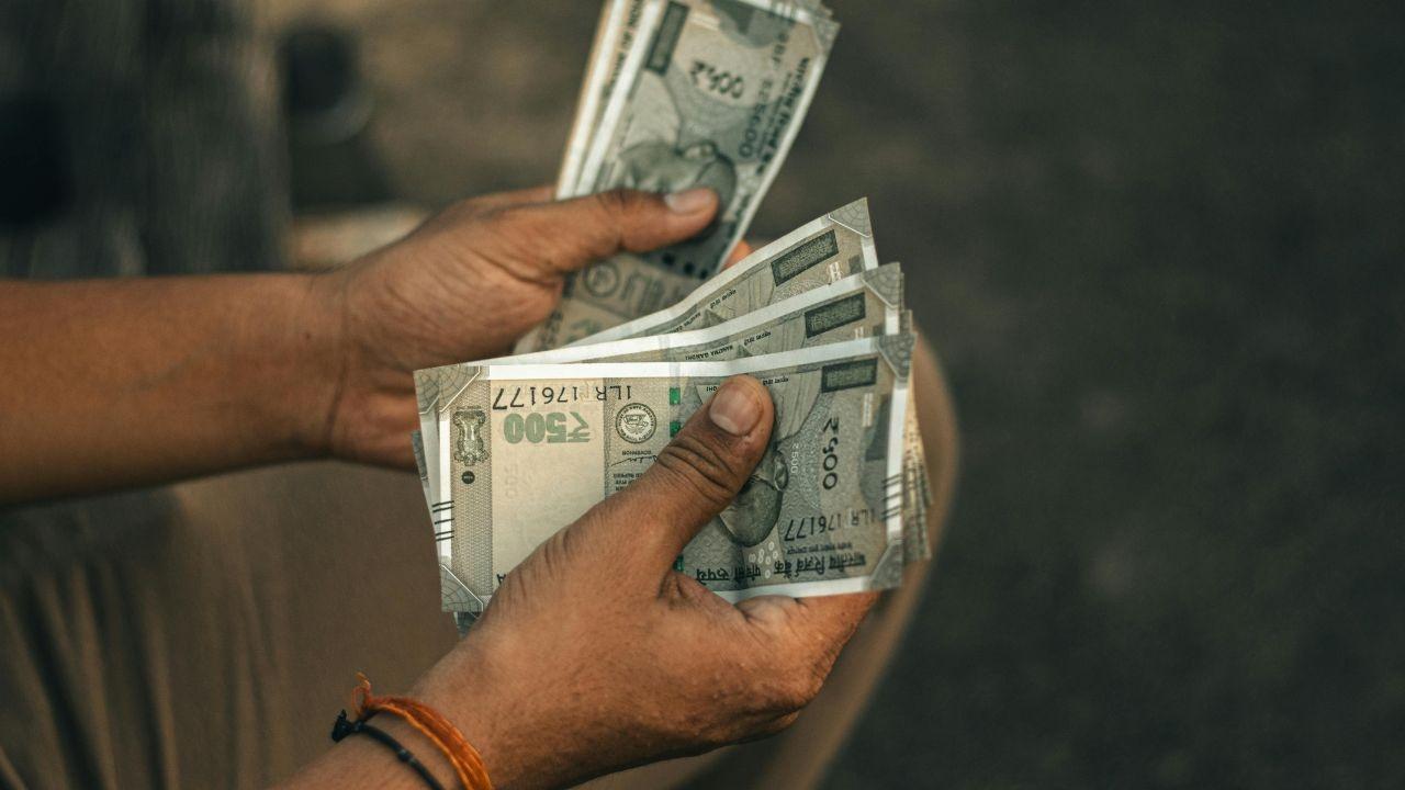 Indian Rupee Climbs to 87.80 Against Dollar on Trade Prospects