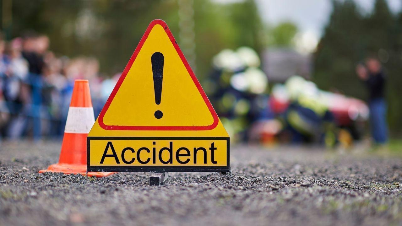 20 Injured in Telangana Bus Overturn on Hyderabad-Guntur Route