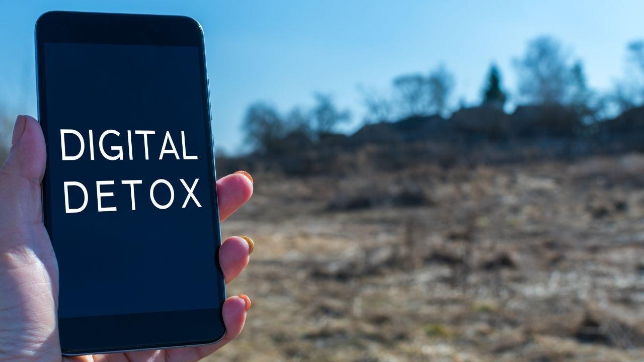 Simple Ways to Reduce Screen Time and Practice a Digital Detox