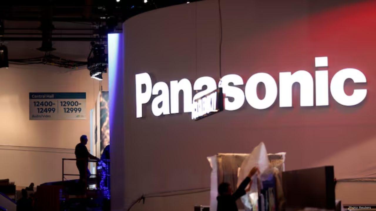 Panasonic Cuts Full-Year Operating Profit Forecast by 13.5% on Battery Weakness