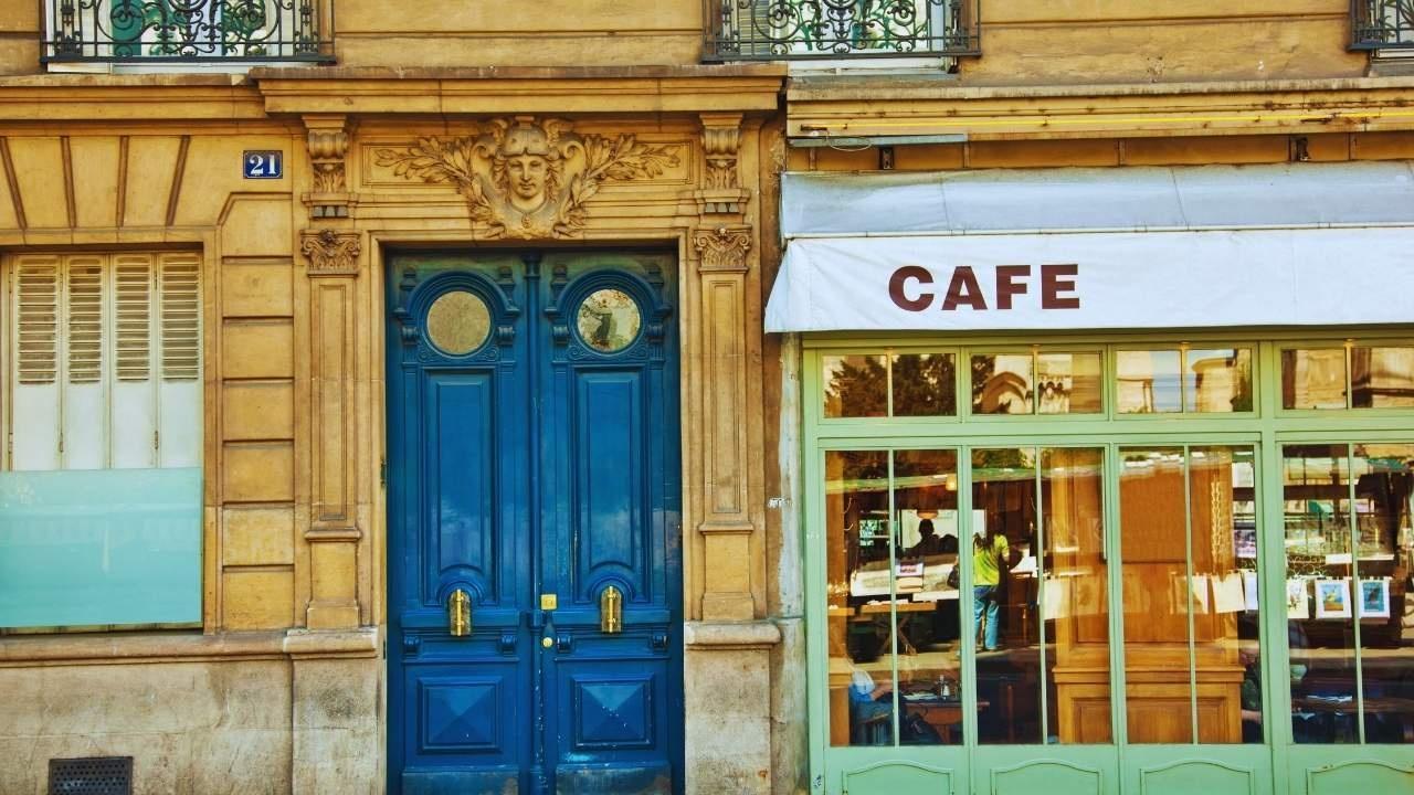 Café Culture Revived: Cafés Shift from Coffee Stops to Community Hubs