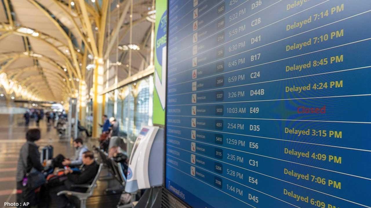 Flights Suspended at Reagan National After Bomb Threat; Service Restored