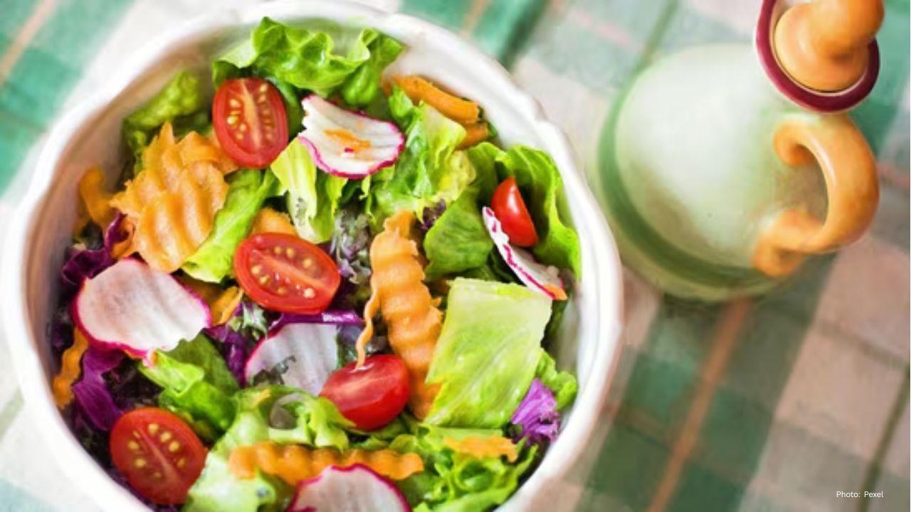 Simple Everyday Foods That Help the Body Heal, Nutritionist Says