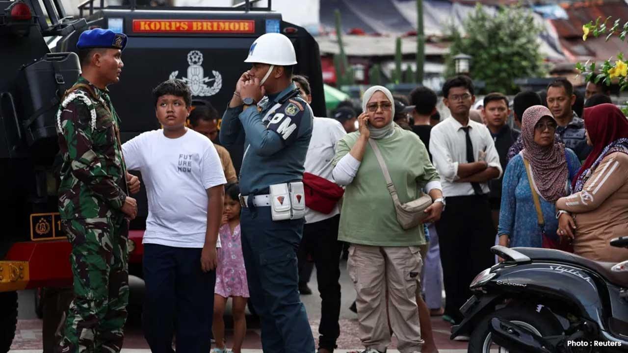 Dozens Hurt in Jakarta Mosque Blast During Friday Prayers
