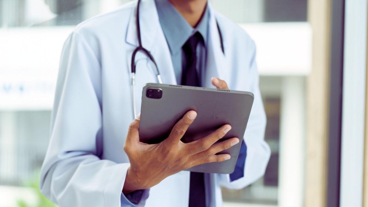 Revolutionizing Health: The Rise of At-Home Diagnostics and Wearable Technology