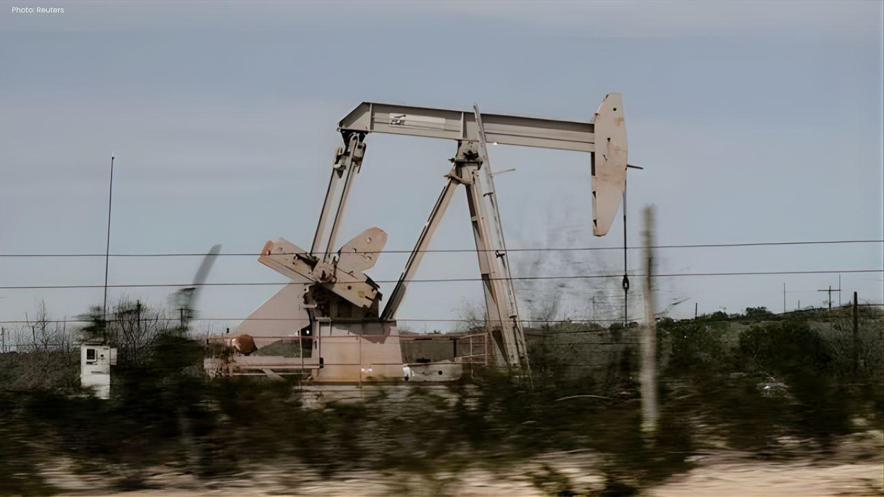 Indian Refiners Procure 5 Million Barrels of Oil in Shift from Russia