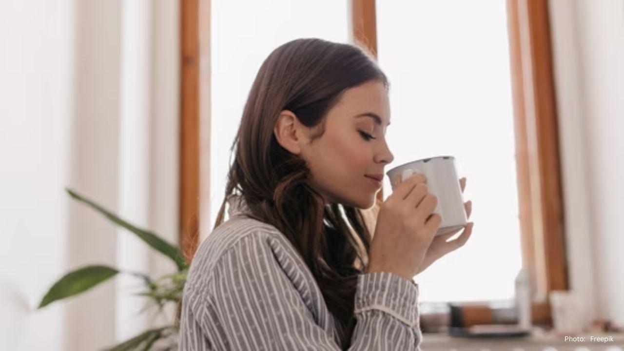 Morning Drinks to Promote Hormone Balance, Says Apollo Doctor