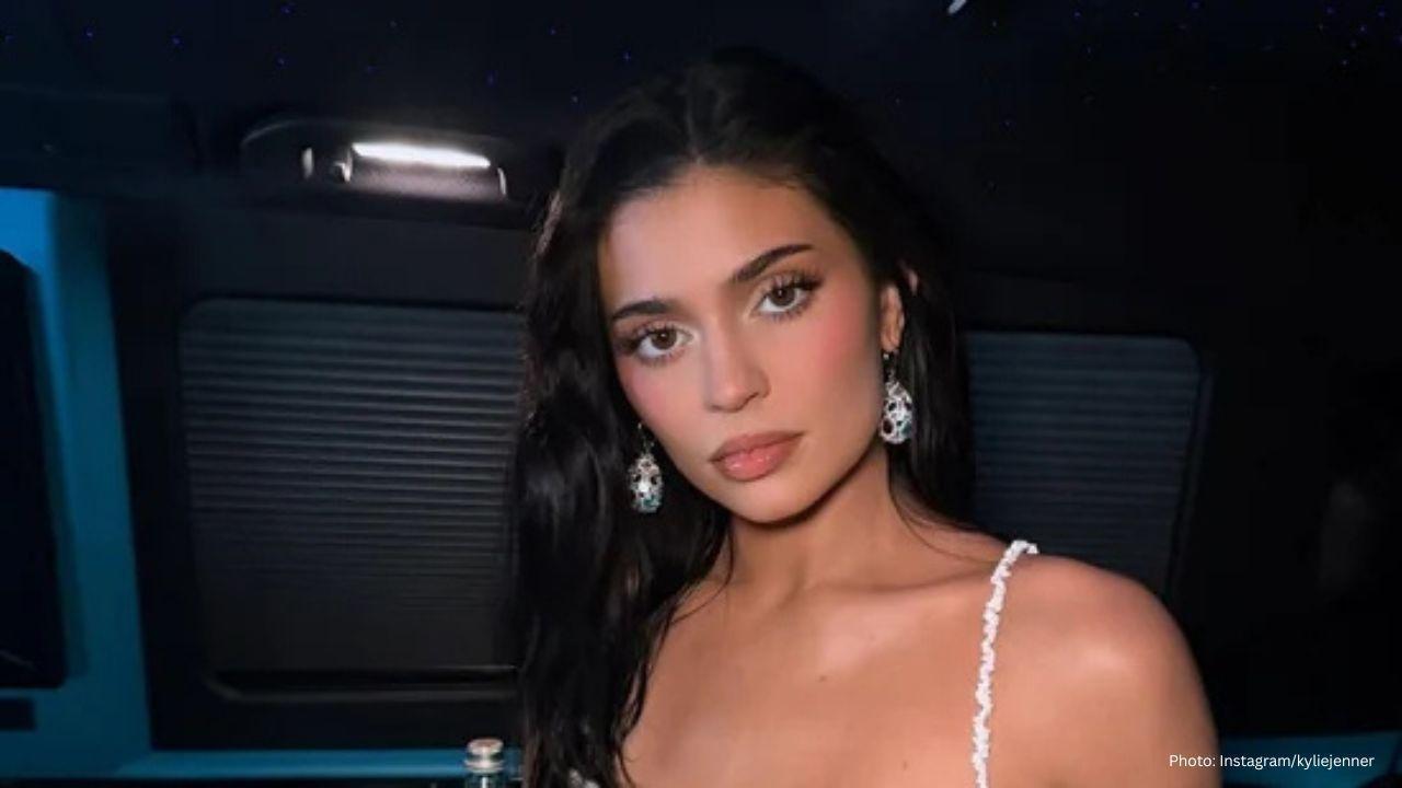 Mystery Surrounds Kylie Jenner’s Stunning 28-Carat Diamond Ring in New Video