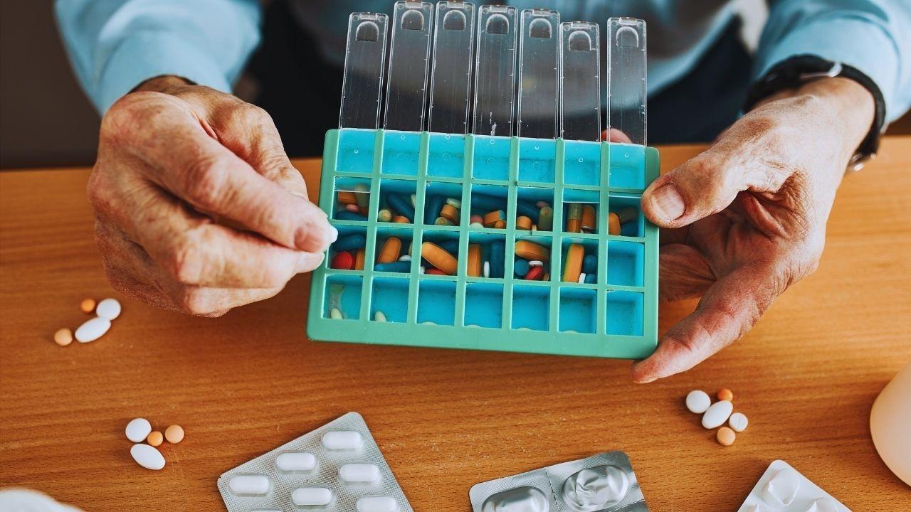 Transforming Healthcare: The Role of Smart Medicine Dispensers in Indian Homes