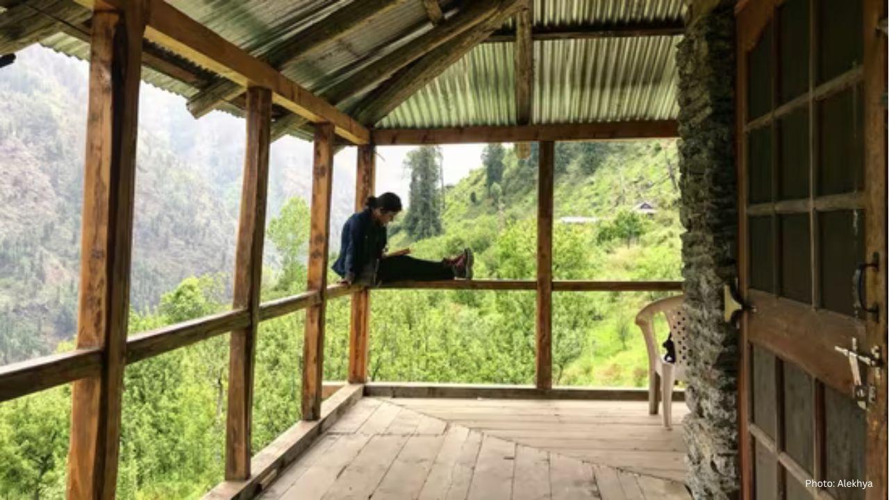 Literary Retreats: Ideal Sanctuaries for Readers and Writers Seeking Solace