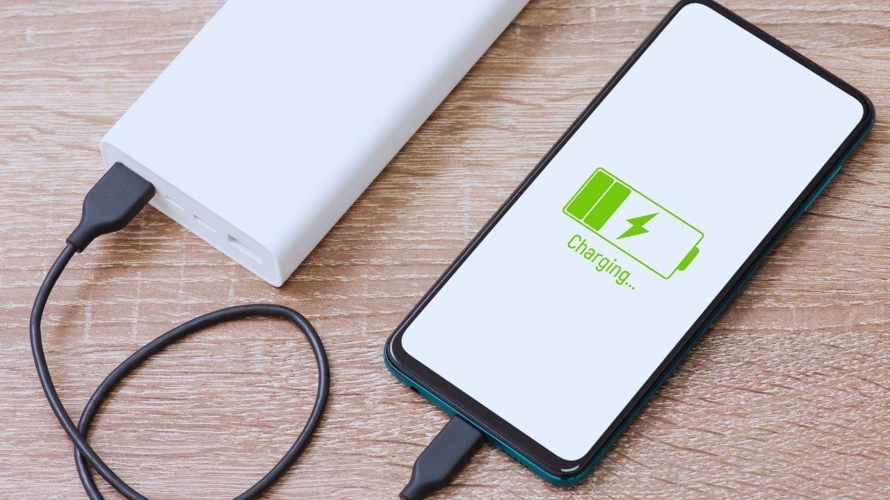 Debunking Phone Battery Myths: How to Extend Your Smartphone's Lifespan