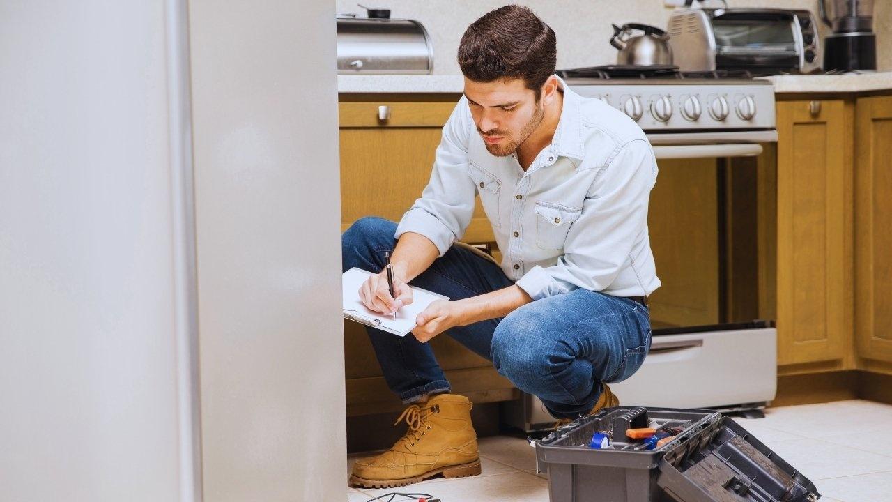 Easy Weekend DIY Repairs for Homeowners