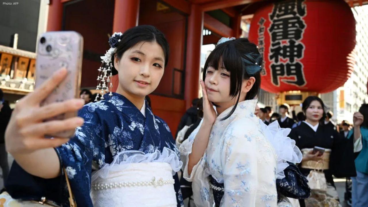 Japan's Tourism Stocks Plummet Following China's Travel Advisory