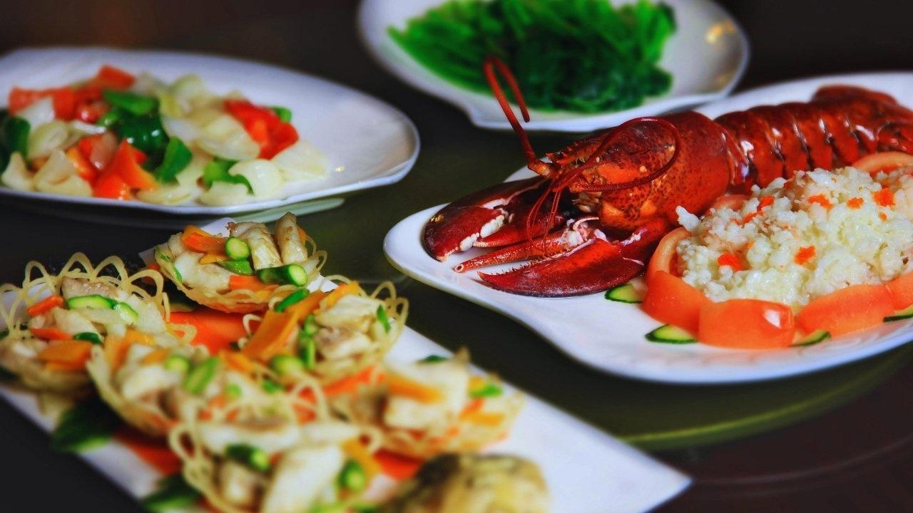 Global Coastal Restaurants Introduce Eco-Friendly Seafood Menus