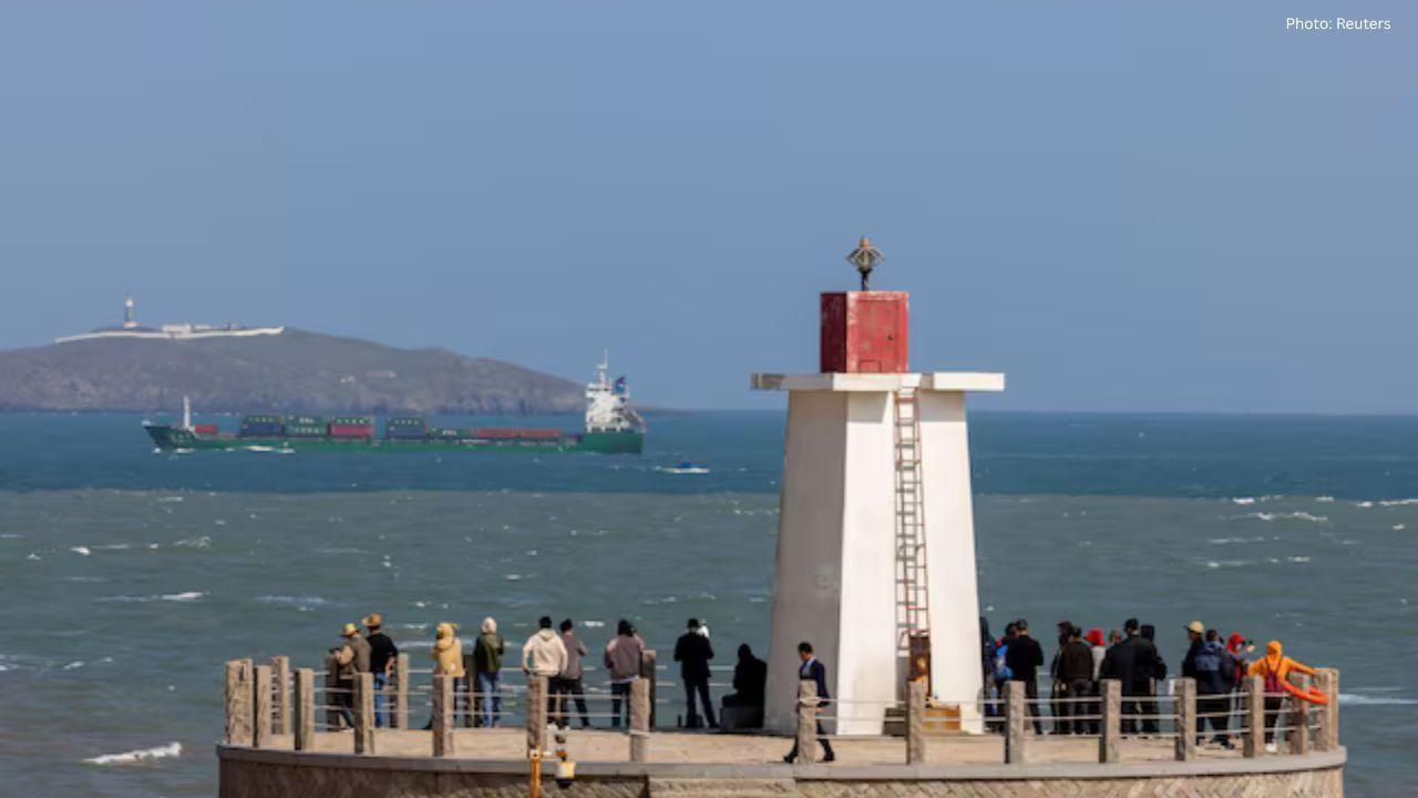 New Zealand Ship Navigates Taiwan Strait, Igniting Global Interest