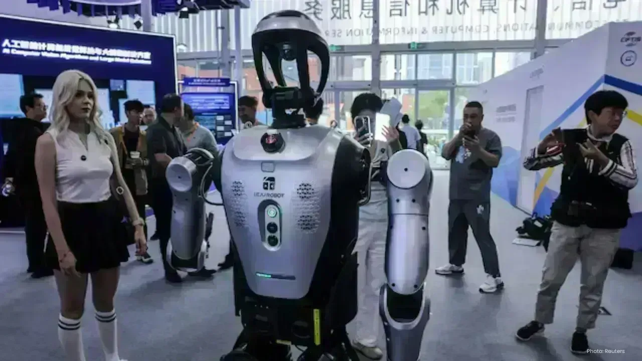 China Cautions Humanoid Robot Sector on Repetitive Innovation