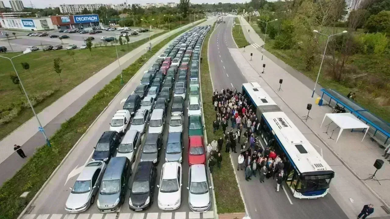 Navigating Urban Mobility: The Shift From Personal Vehicles to Public Transport