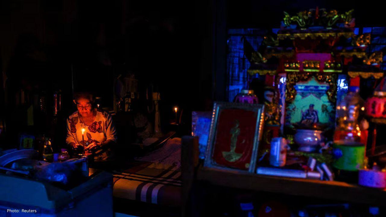 48-Hour Ordeal: Thai Family Escapes Deadly Floods in Hat Yai